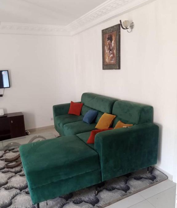 Yof Apartment | Studio Ouest Foire