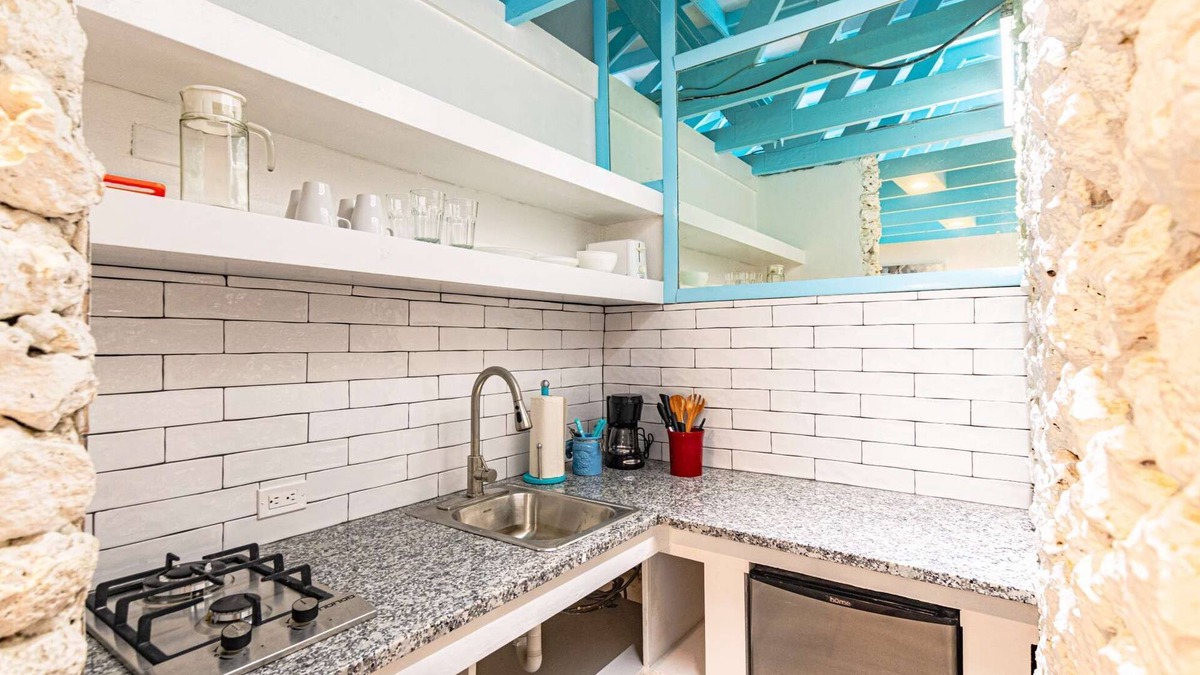 Gambier Apartment | Studio Peach at Viking Hill Resort with Pool