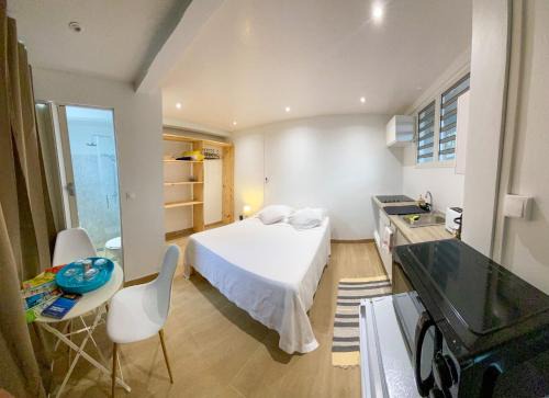 Le Lamentin Apartment | Studio pistache 2 personnes
