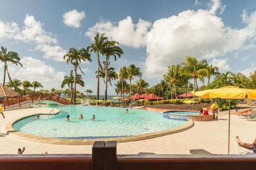 Gros Raisins Apartment | Studio Premium piscine et bord de mer