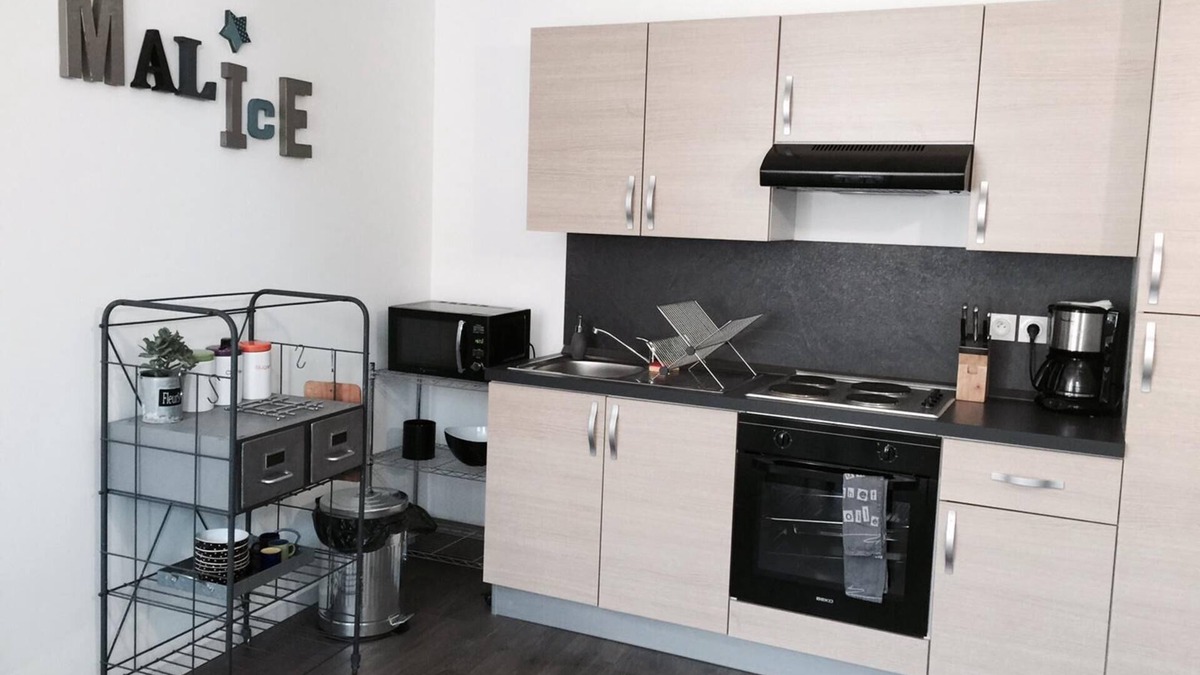 Bourg-les-Valence Apartment | Studio-Private Bathroom-Le Pendentif