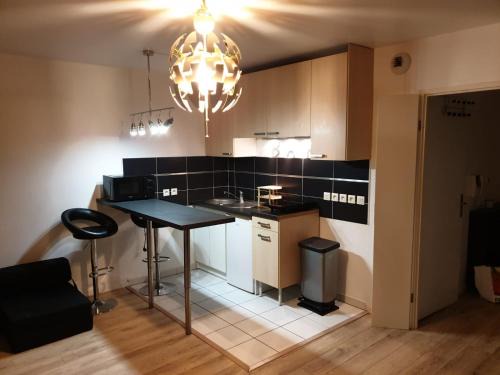 Rosny-sous-Bois Apartment | Studio proche rer e