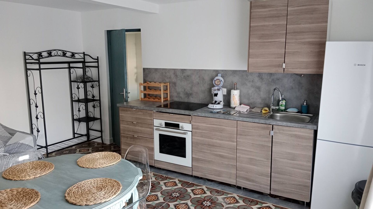 Salleles-d'Aude Apartment | Studio Rénové à Neuf Bien Équipé Avec Jardin à 15 Minutes de Narbonne