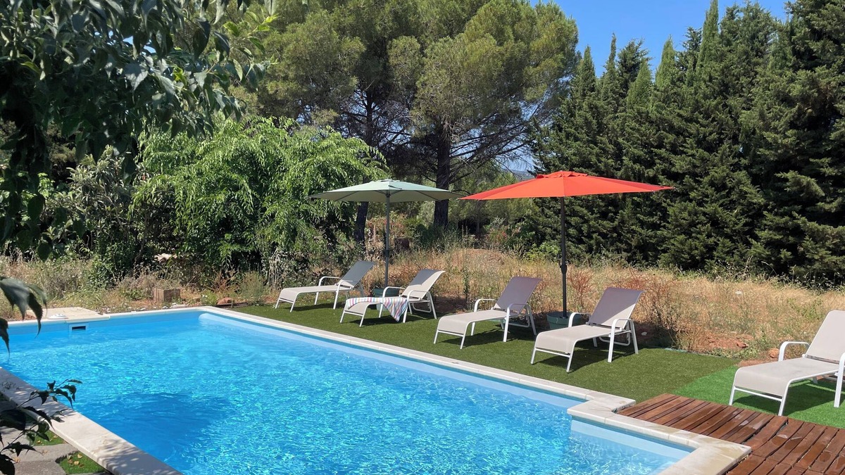 Sollies Pont Apartment | Studio rental with pool