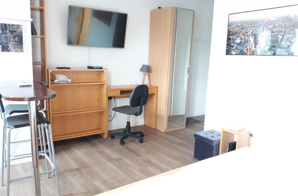 Toulouse West Apartment | Studio Santa Monica - Climatisé - Piscine - Parking