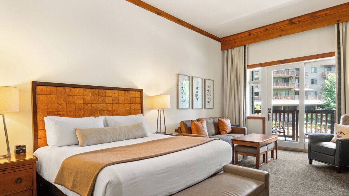 Stowe Area Condo | Studio Spruce Peak Ski In Ski Out "La Voûte" #147