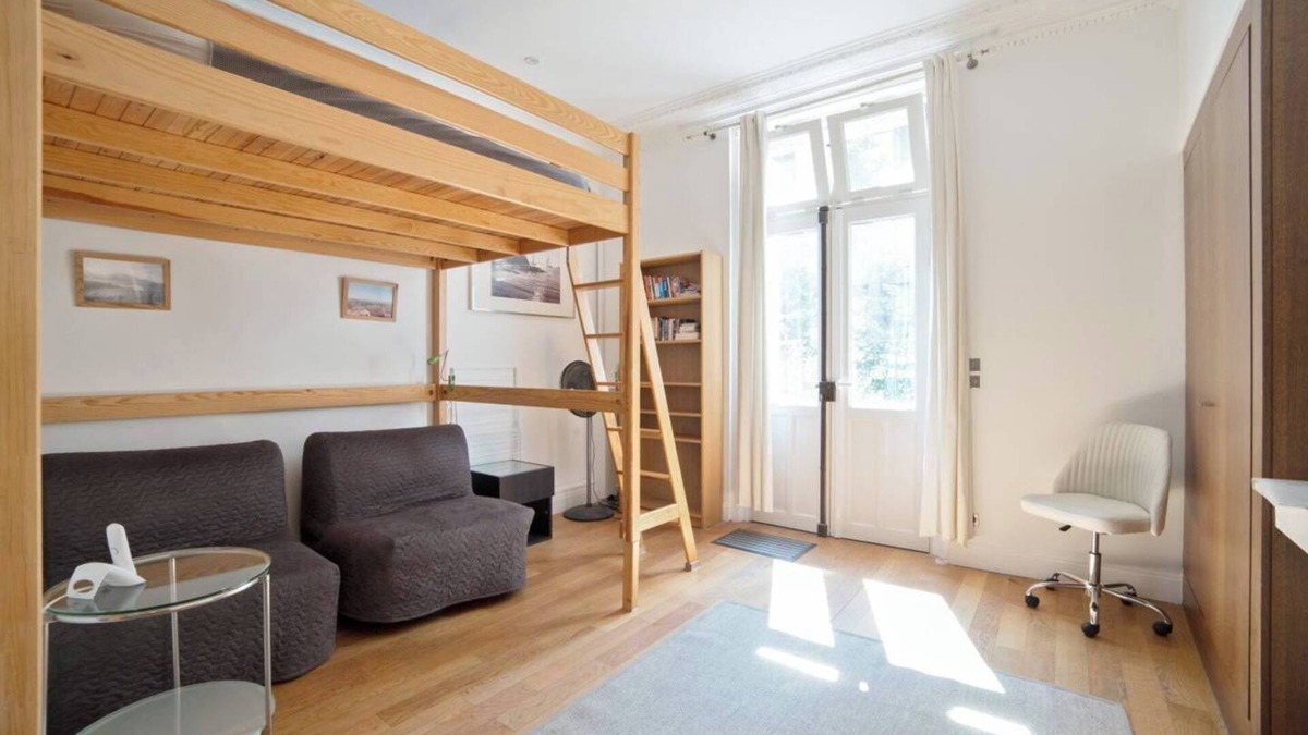 Notre-Dame-des-Champs Apartment | Studio St Germain with Terrace