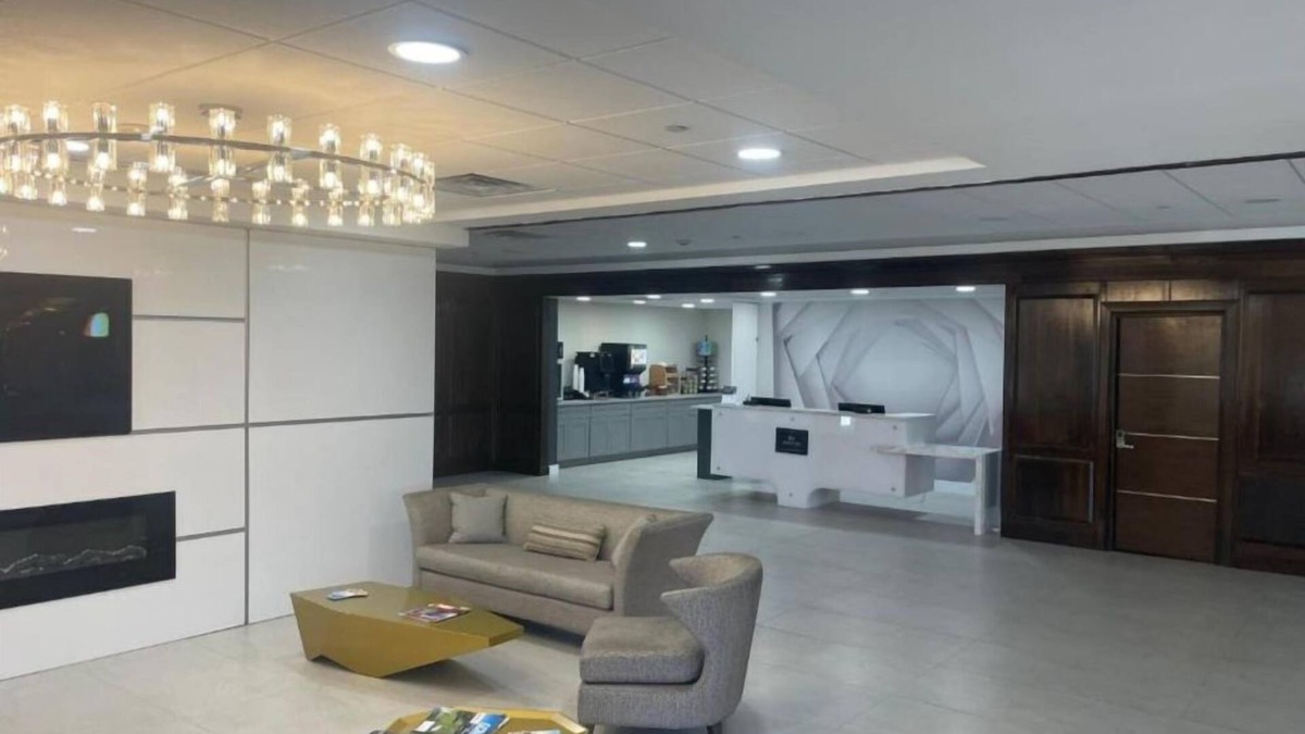 Cheat Lake Apartment | Studio Suite at Lakeview Golf Resort w Indoor Pool & BBQ