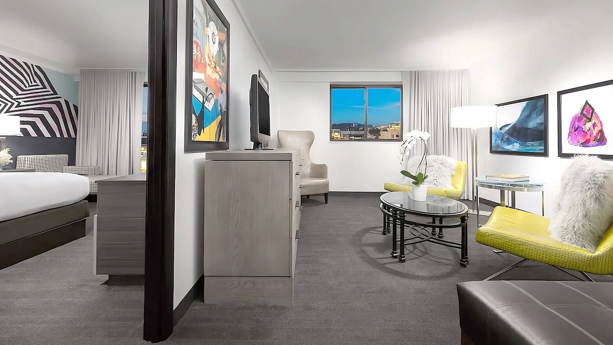 Lower Allston Hotel | Studio Suite at Studio Allston Hotel