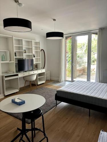 Lafourguette Apartment | Studio terrasse Villa Odette