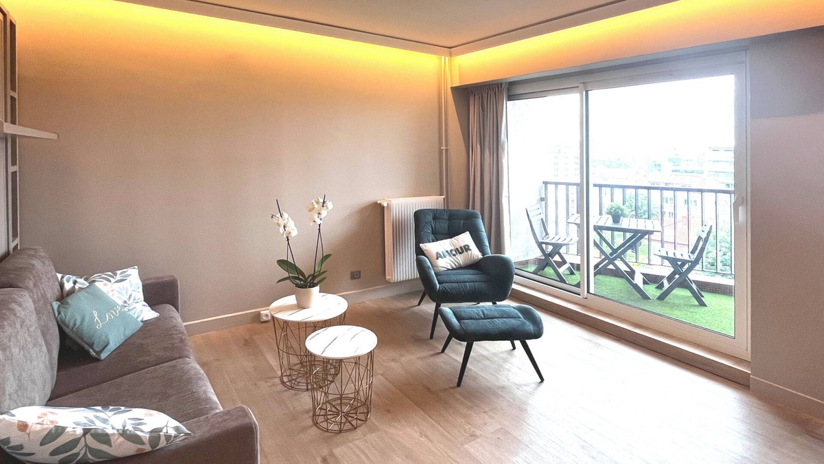 Parc-de-Montsouris Apartment | Studio Thélissa - At the foot of Metro Station Gentilly - Free parking