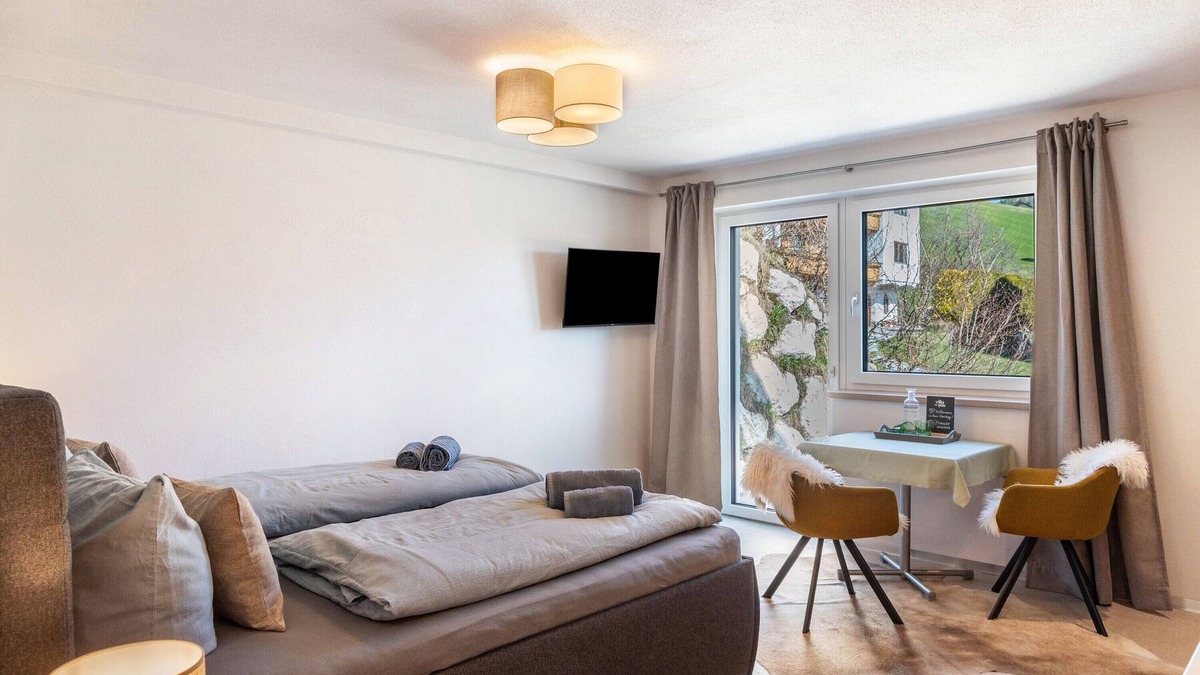 Oberau Apartment | Studio 'Tirolee Marchegg - Bear Cave' with Mountain View, Private Terrace and Wi-Fi