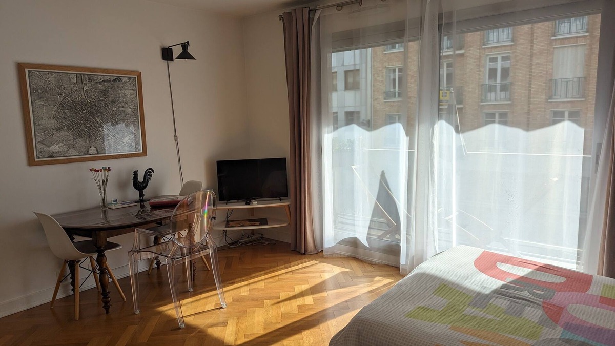 Gare Apartment | STUDIO TOUT CONFORT 2/3 PERSONNES all food shops