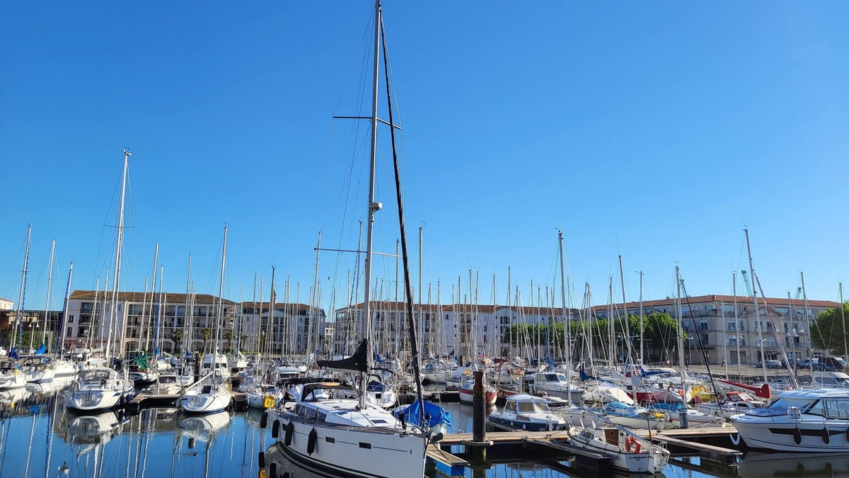 Rochefort Apartment | Studio Tout Confort et Lumineux Port de Plaisance