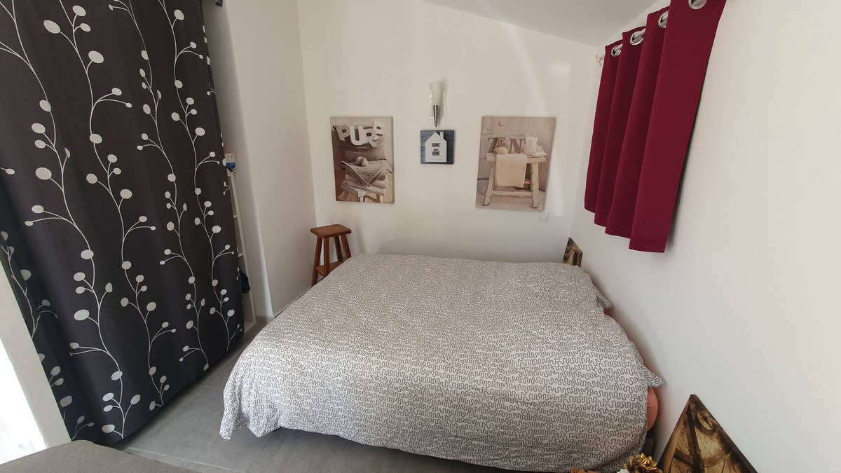 Mornas Apartment | Studio Tout Confort