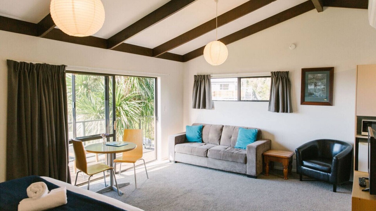 Kaiteriteri Apartment | Studio Unit Sea View Mid Level