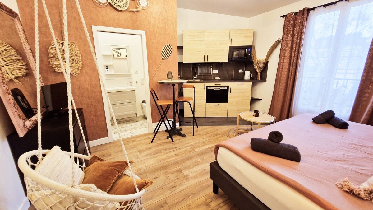 Clichy Apartment | Studio Valentine, au pied du metro