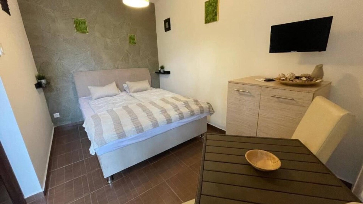 Siofok Apartment | Studio- Villa 2 - One Bedroom Apartment, Sleeps 2