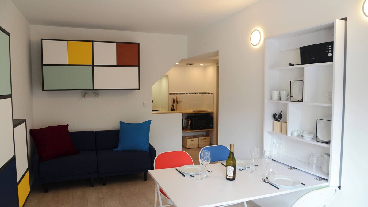 Clairvaux-les-Lacs Apartment | Studio village center
