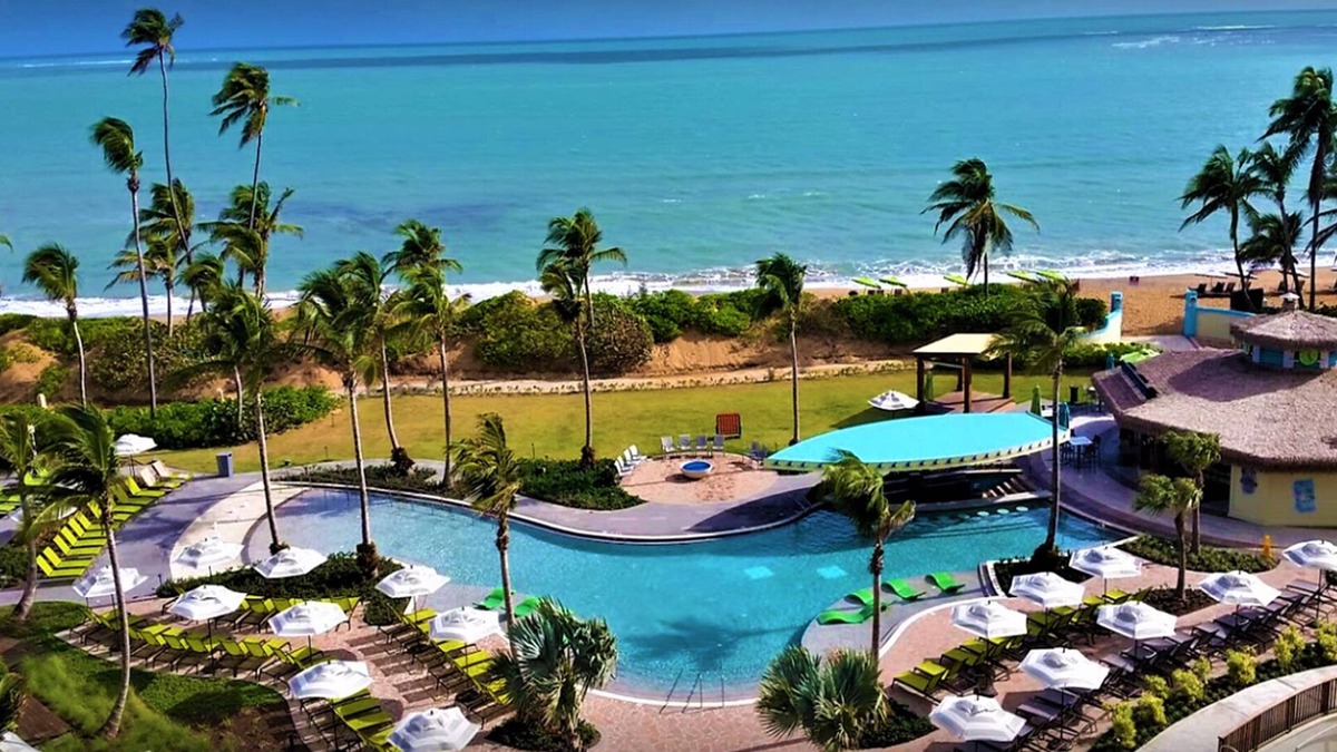 Mameyes II Condo | Studio w/Mini Kitchen, Balcony, Dining, Bar, Concierge, Massage, Movies +more!