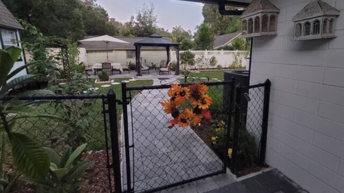 DeLand Apartment | Studio w/ Private Driveway & Gated Yard