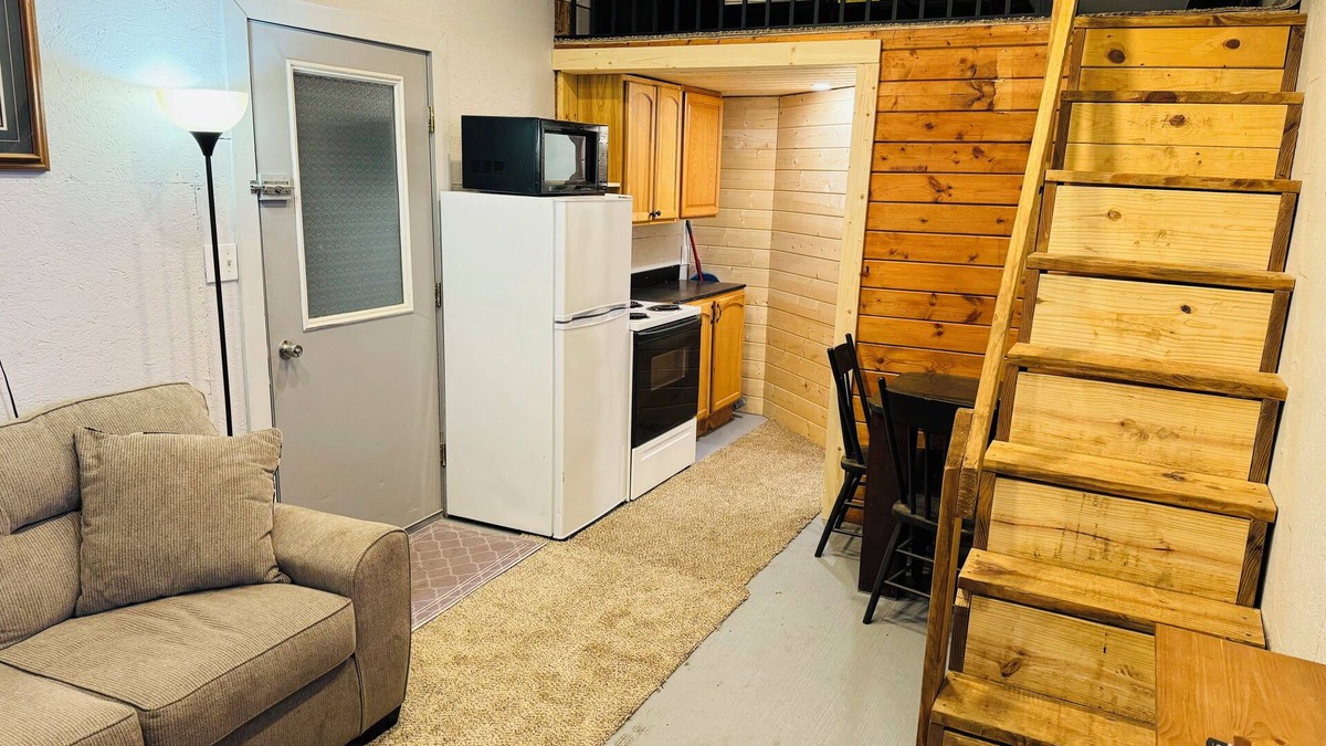 Sault Ste. Marie Apartment | Studio with Attached Heated Garage