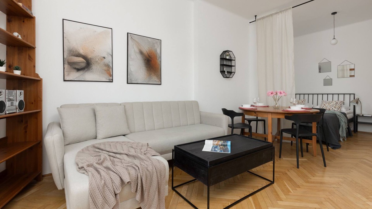 Bielany Apartment | Studio with bath - 52 Al. Zjednoczenia