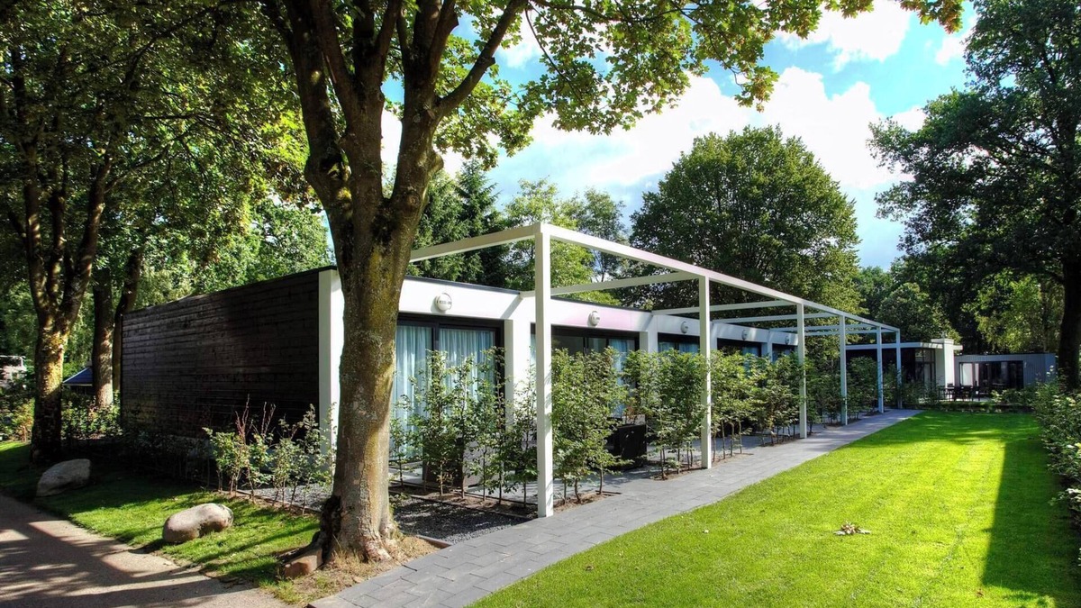 Schaarsbergen House | Studio with breakfast box and a terrace