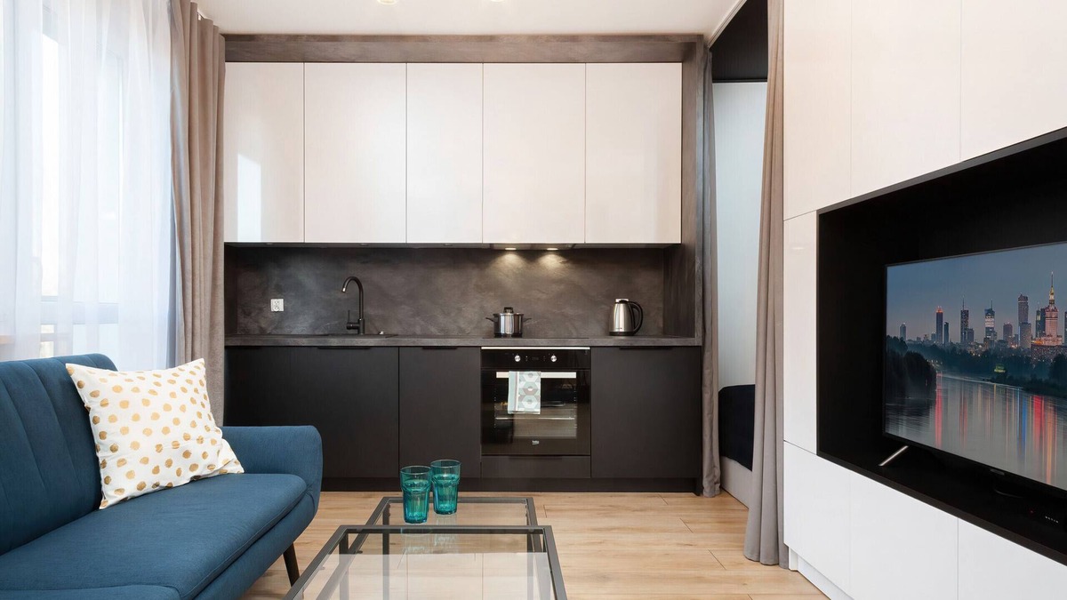 Rakowiec Apartment | Studio with Double Bed and Balcony | Księcia Trojdena