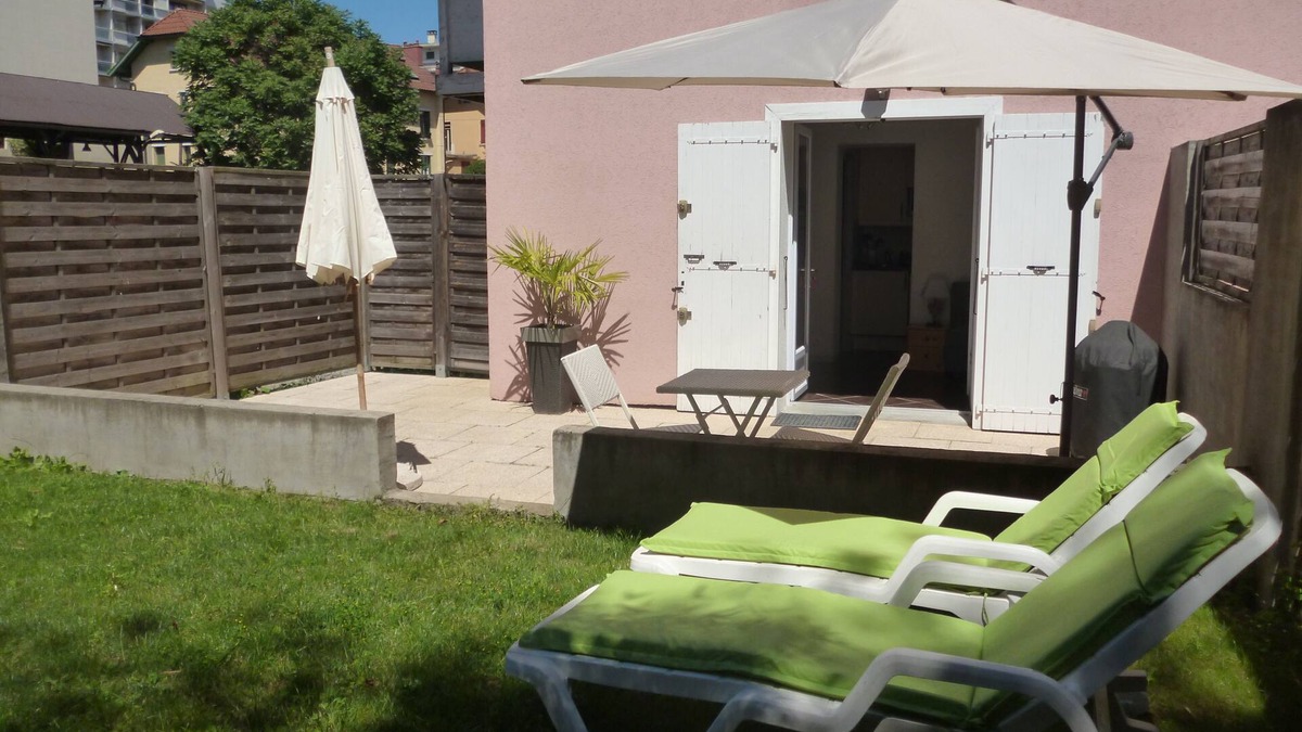 Thonon-les-Bains Apartment | Studio with garden very close to the center of Thonon Baths
