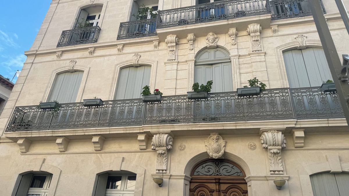 Beziers City Centre Apartment | studio with garden in the city center near the sea
