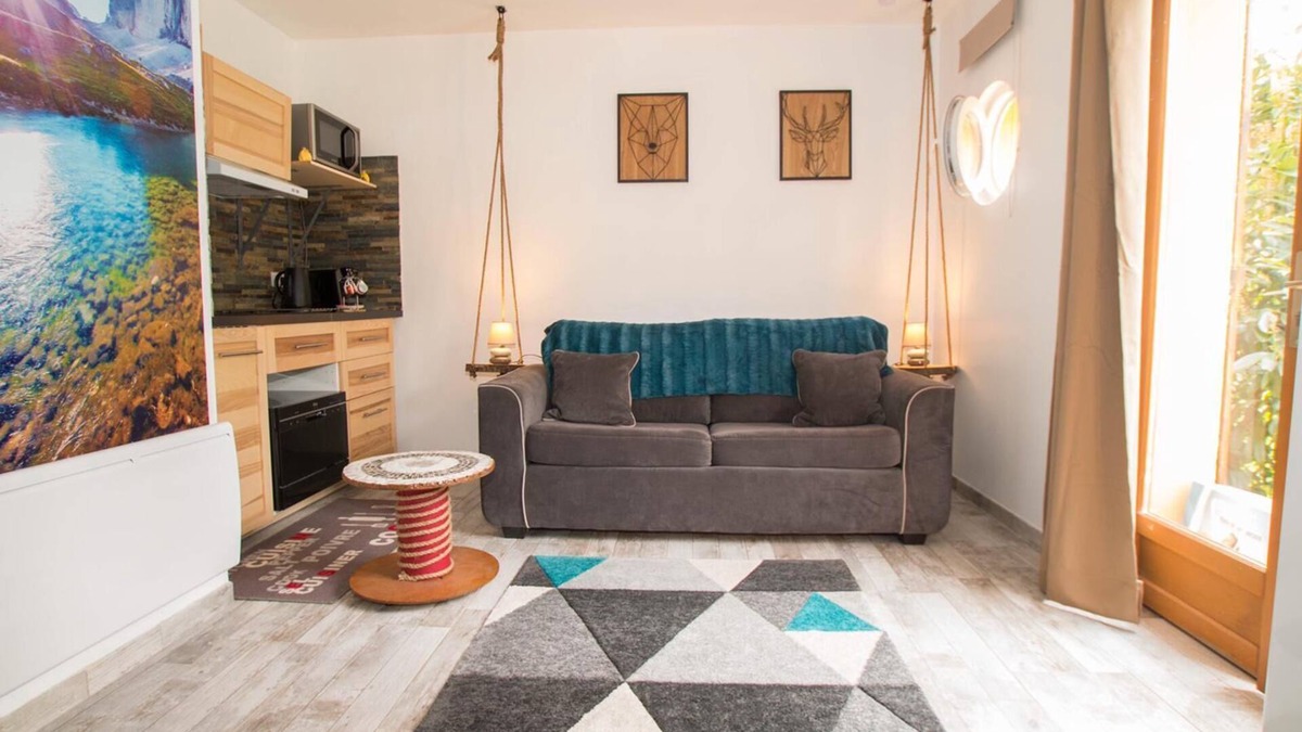 Pannes Apartment | Studio with heated above-ground pool & private SPA 1.30 from Paris