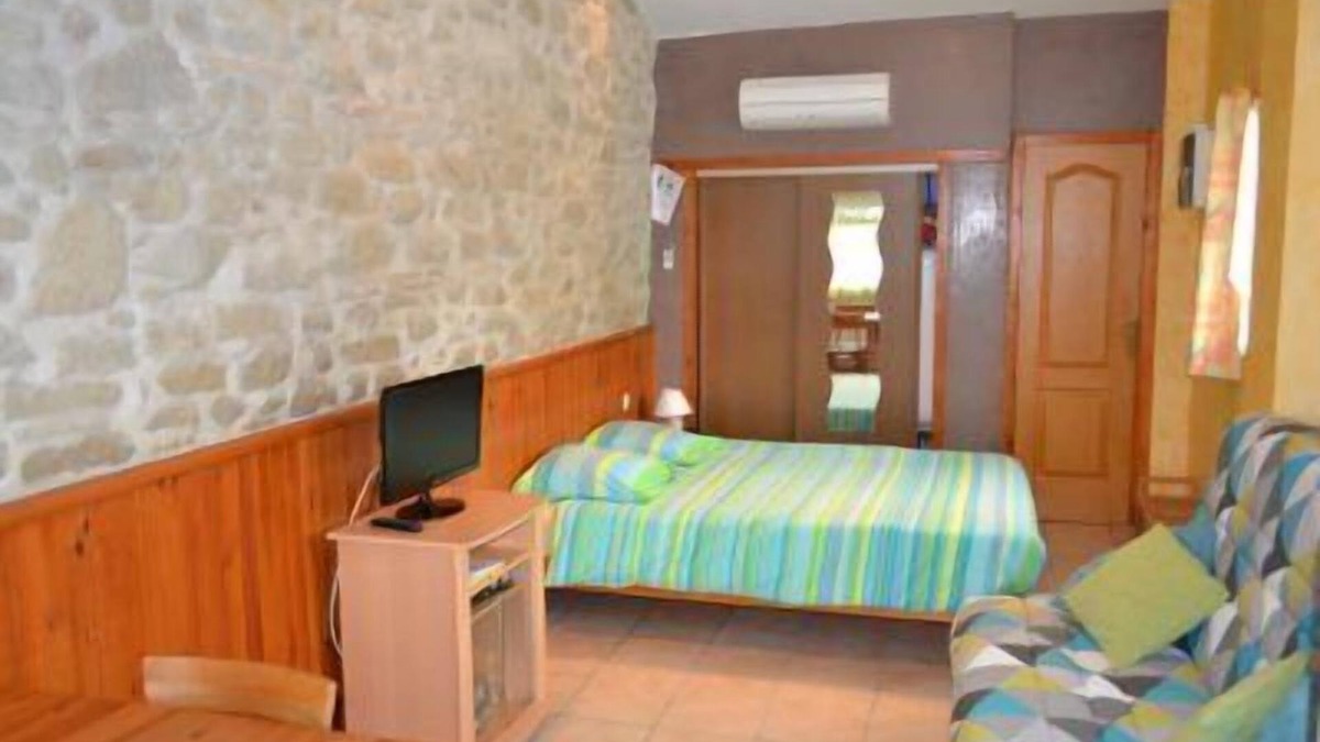 Saint-Papoul House | Studio with heated pool and parking between Carcassonne and Castelnaudary