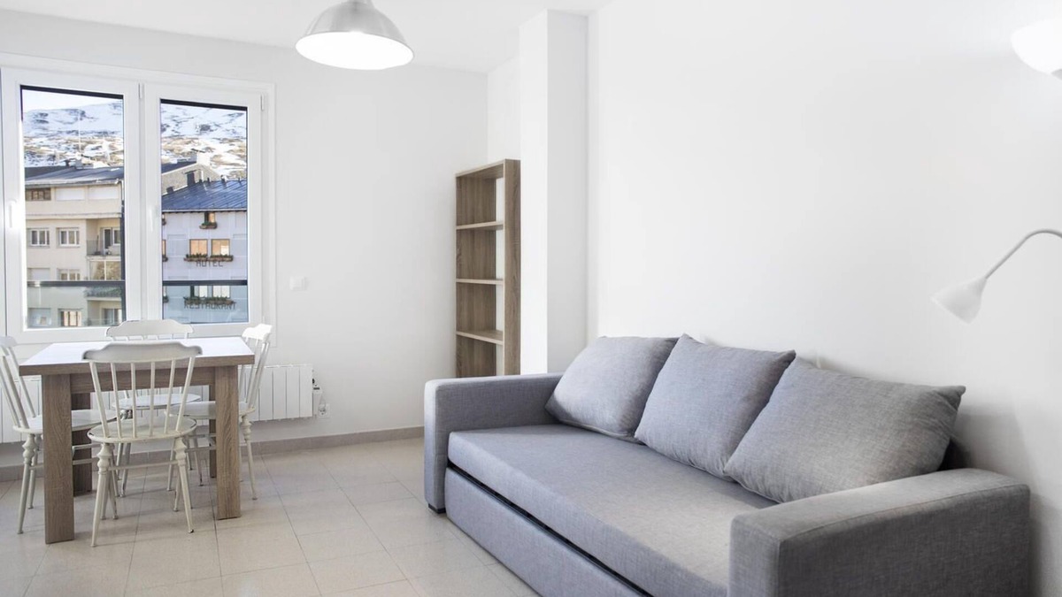 Pas de la Casa Apartment | Studio with Views. 300 mtr from slopes. PAS DE LA CASA. 24