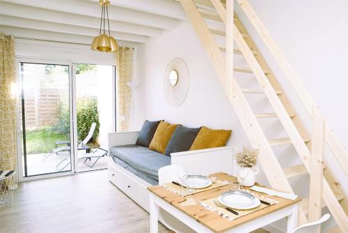 Bouaye House | "Studiocaroline44", 2 studios entre la ville et la mer, parking, cuisine, moins de 15min de l'aéroport