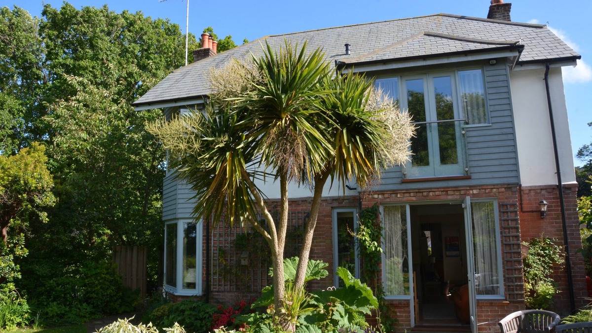 Studland House | Studland Family House On The Edge Of Village, With Sea And Country View