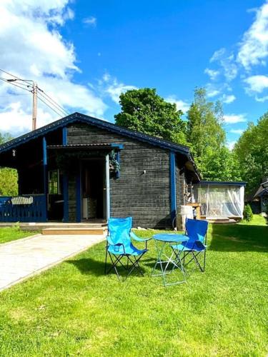 Jadraas House | StugaNäraKungsberget - mysig stuga med kamin, grillkåta och vedbastu