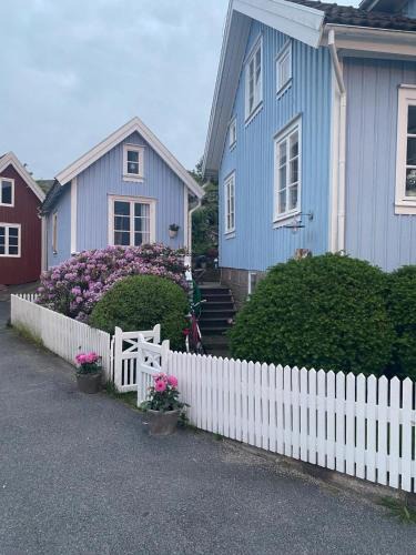 Fjallbacka House | Stugan i hamnen