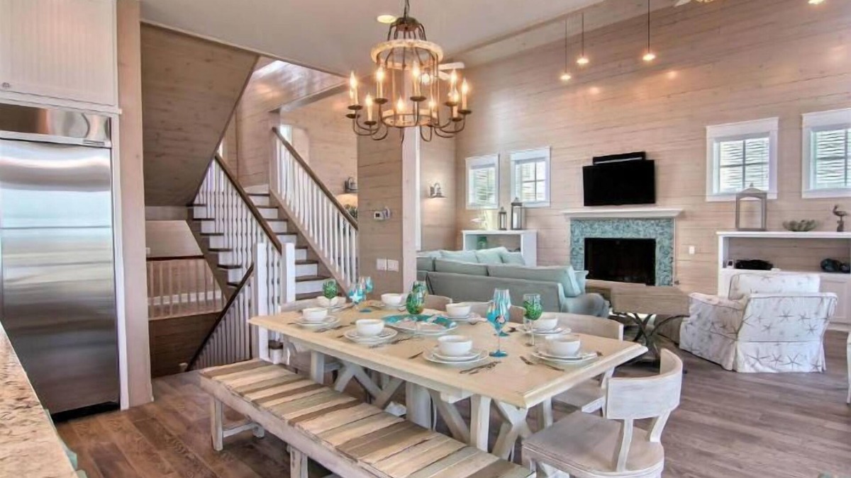 Cinnamon Shore House | Stunner w/Wrap-Around Porch near Beach Access in Cinnamon Shore