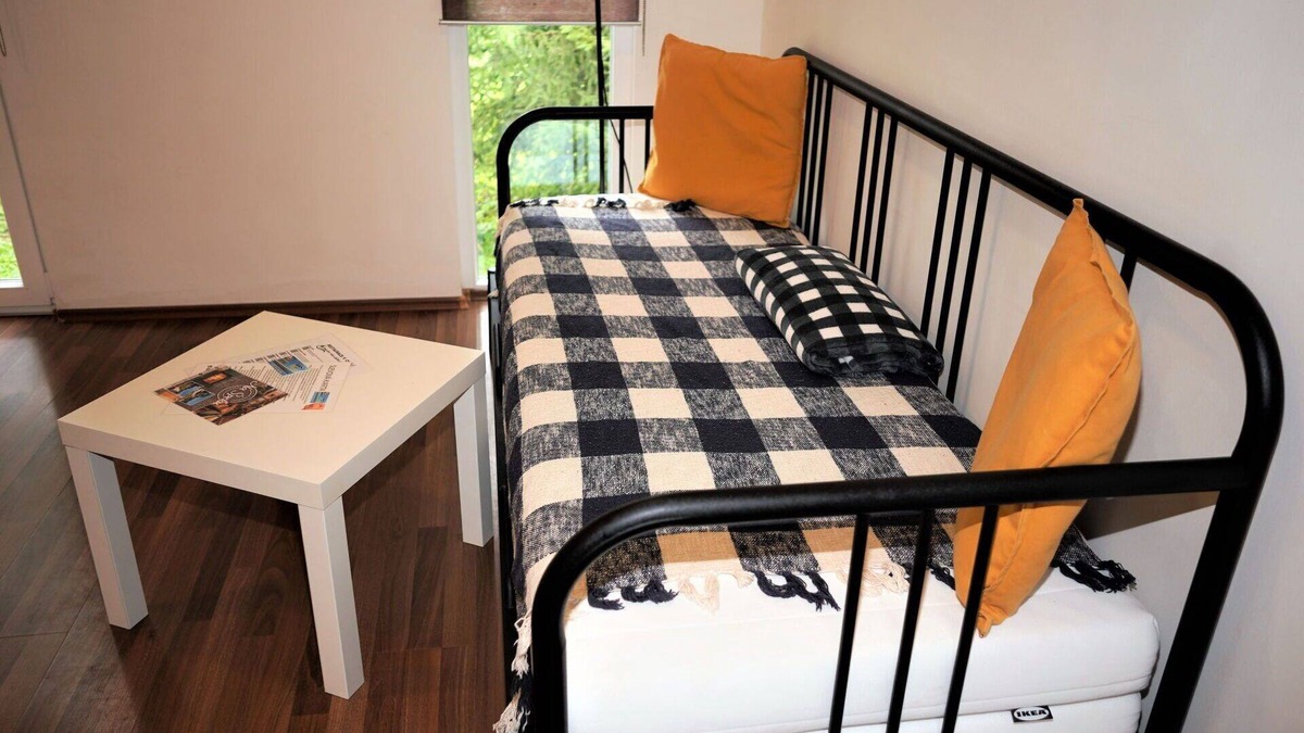 Dolni Branna House | Stunning private villa for 4 guests with WIFI, TV, terrace, pets allowed and parking
