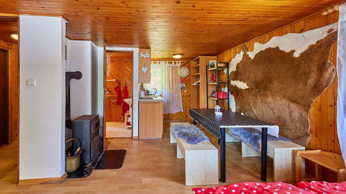 Mlade Buky House | Stunning private villa for 4 guests with WIFI, pool, TV, patio and pets allowed