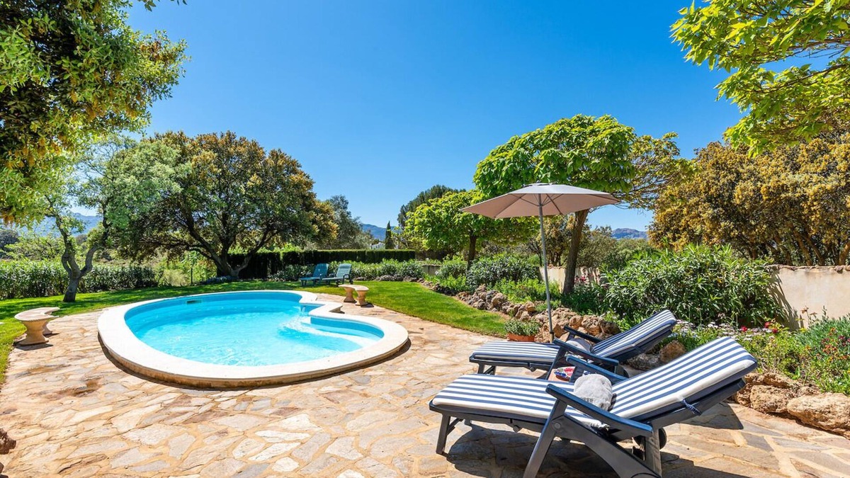 Archidona Villa | Stunning Rural Country Villa with mountain views set in 6 acres of private land