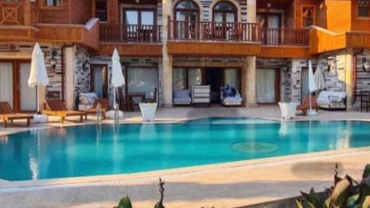 Dalyan City Center Villa | Stunning 10 Bedroom Villa in Dalyan
