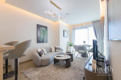 Downtown Dubai Apartment | Stunning 1BR with Panoramic City Skyline View