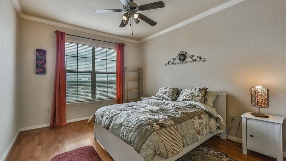 Texas Medical Center Condo | Stunning 2 bed, 2 bath in TX Medical Center