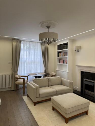 Pimlico Apartment | Stunning 2-bed, 2-bath Property In Central London