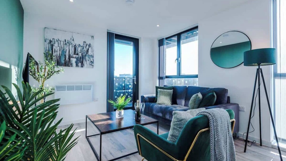 Vauxhall Apartment | Stunning 2-Bed Flat, Amazing Location, Sleeps 4!