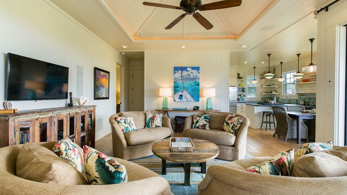Poipu House | Stunning 2 Bedroom Luxury Cottage 300 feet from Poipu Beach Park