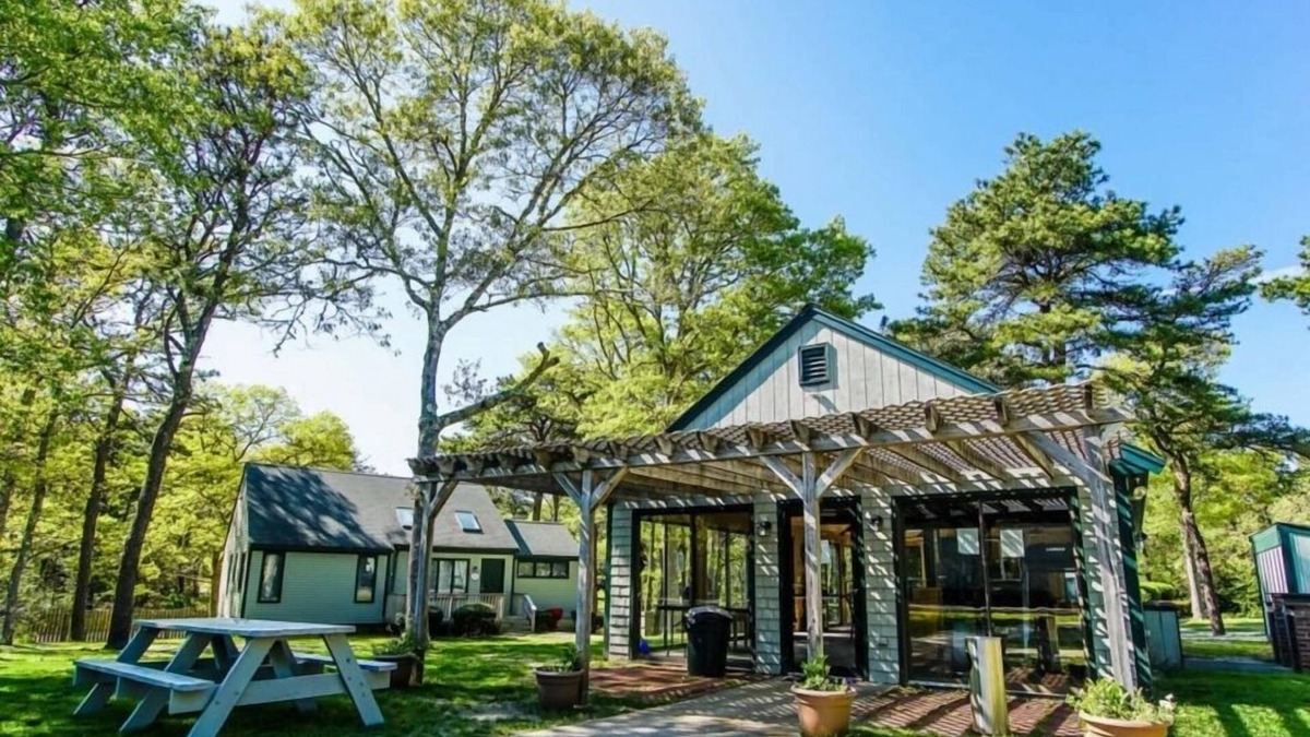 New Seabury Condo | Stunning 2BR Condo Cape Cod with Tennis Court & Games Room