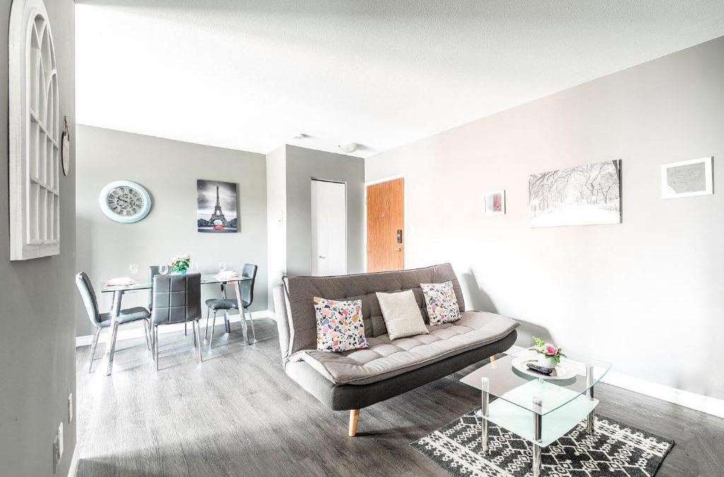 Rosedale Apartment | Stunning 2BR - King Bed Apt - CENTRAL Location